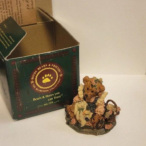 Boyds Bears Friends 2017 Bailey Pixie To Have and To Hold Figurine 2017 - Picture 10 of 10